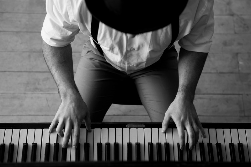5 things you can start doing today to be more successful at playing the piano.